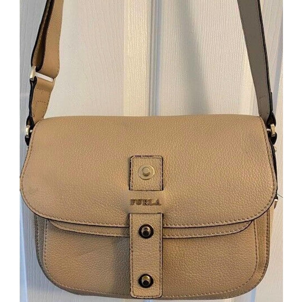 Authentic FURLA Handbag Emma 852395 B BJP1 VTO Acero Beige Gently Used
